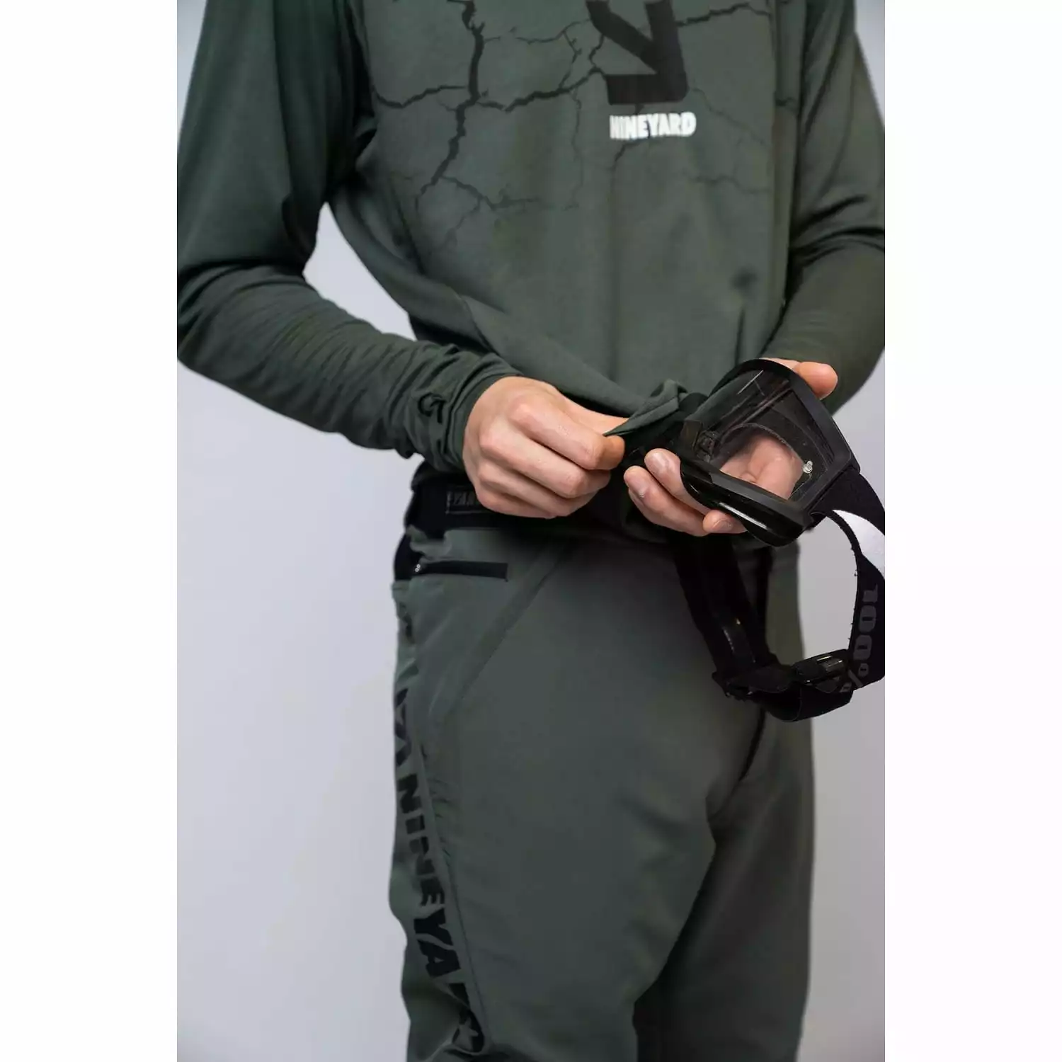 Nineyard CORE. Riding Jersey - Olive – Bild 9